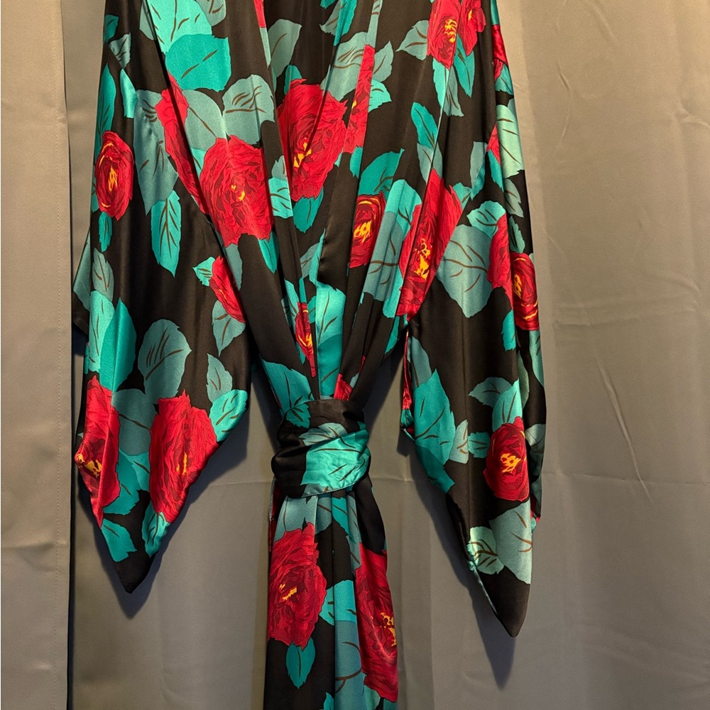 Victoria's Secret Black and Red Floral Silk Kimono